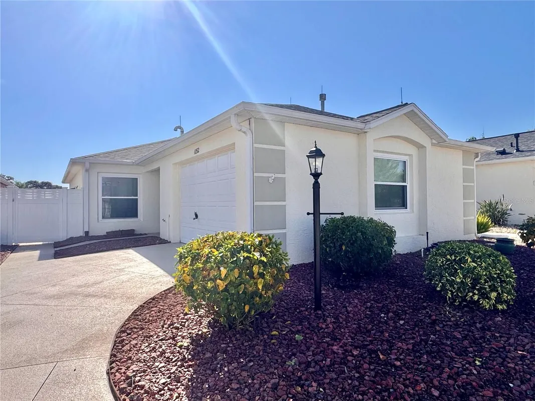 Property Slideshow image 1 of 28 | 1052 jackson st, The Villages, FL, 32162