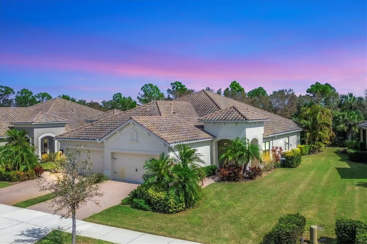 Property Slideshow image 1 of 63 | 1222 collier pl, Venice, FL, 34293