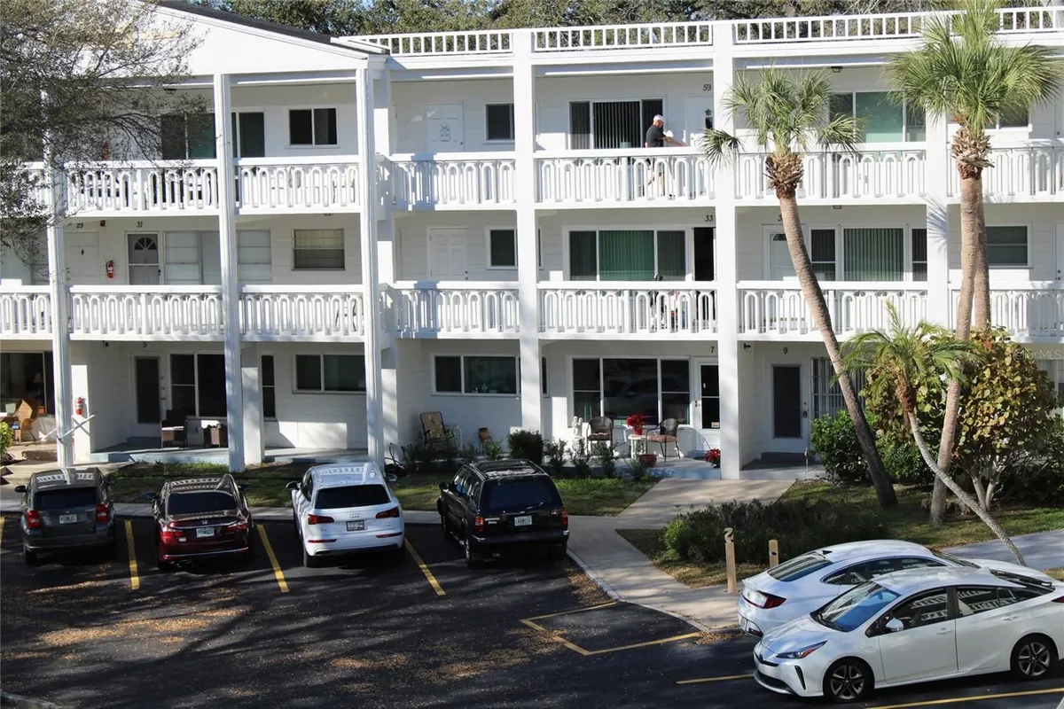Property Slideshow image 1 of 47 | 2021 australia way 59, Clearwater, FL, 33763