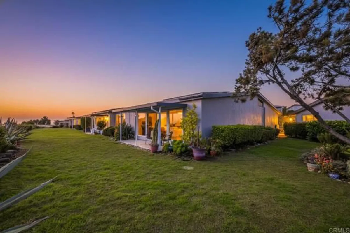 Property Slideshow image 1 of 39 | 3890 vista campana 39, Oceanside, CA, 92057