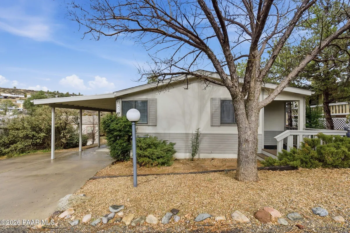 Property Slideshow image 1 of 32 | 833 glade dr, Prescott, AZ, 86301