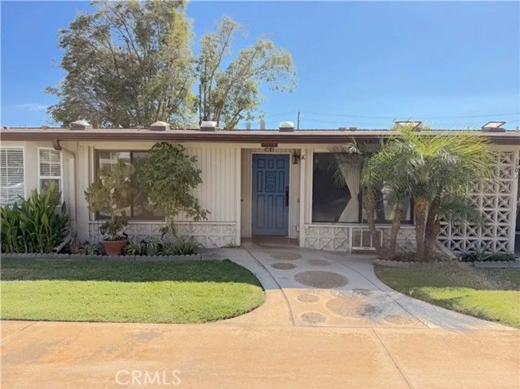 Property Slideshow image 1 of 10 | 13340 el dorado dr 190k, Seal Beach, CA, 90740