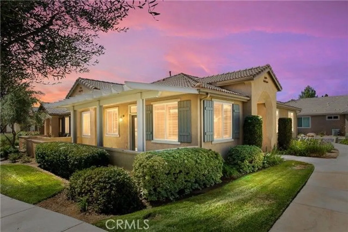 Property Slideshow image 1 of 54 | 1642 beaver crk b, Beaumont, CA, 92223