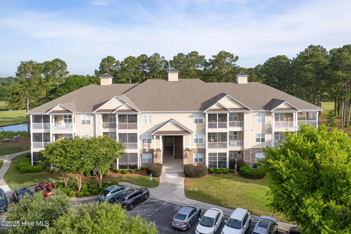 Property Slideshow image 1 of 49 | 260 woodlands way 2, Calabash, NC, 28467