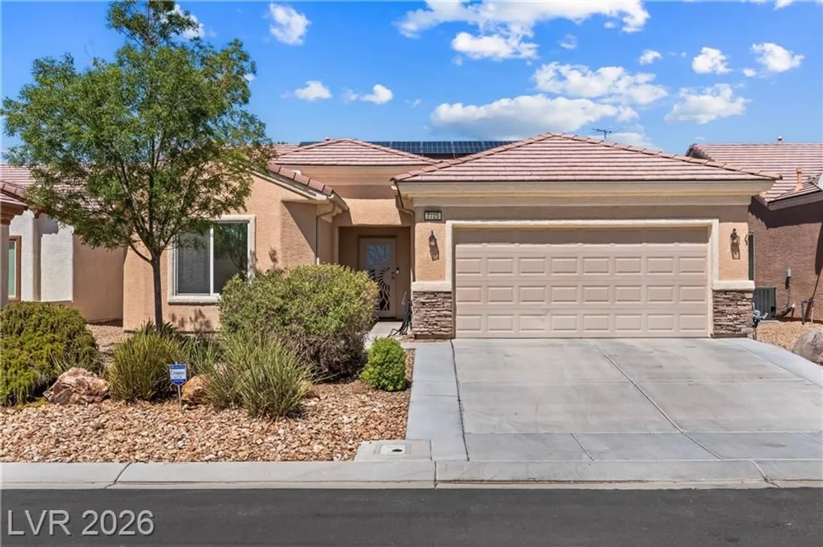 Property Slideshow image 1 of 68 | 7725 island rail dr, North Las Vegas, NV, 89084