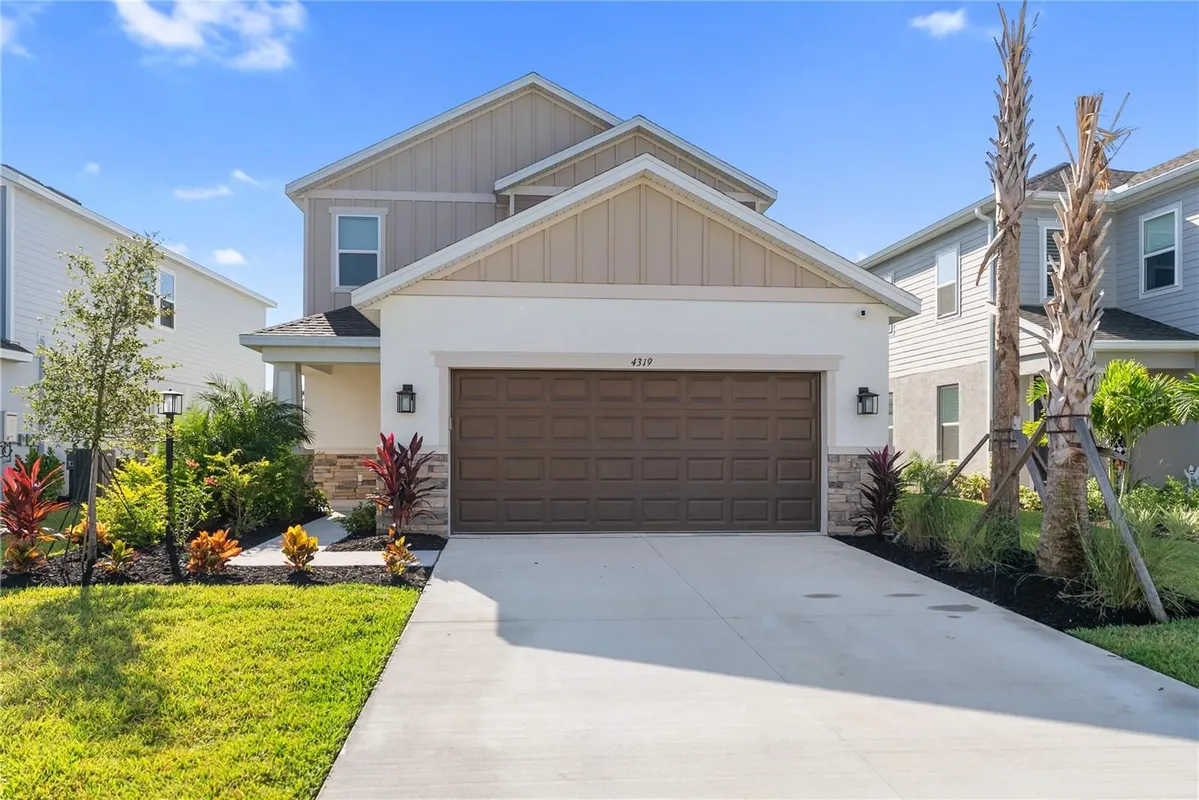 Property Slideshow image 1 of 64 | 4319 pond brook ct, Bradenton, FL, 34211