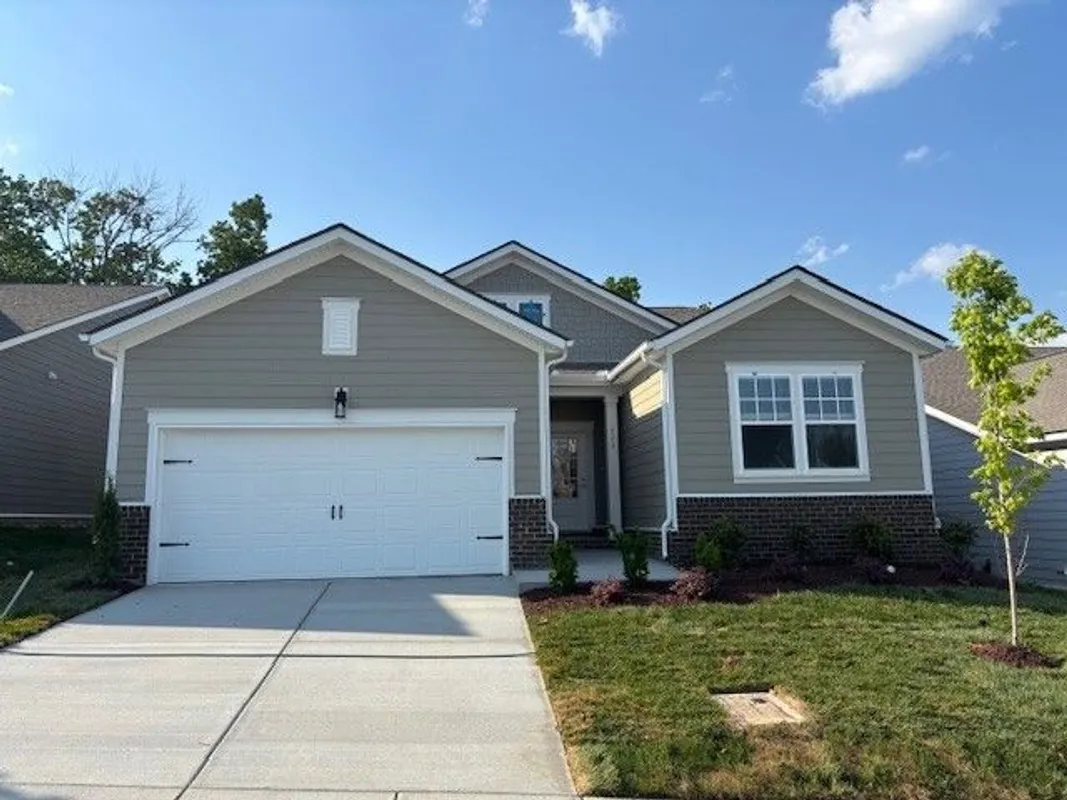 Property Slideshow image 1 of 25 | 113 holly rdg, Antioch, TN, 37013