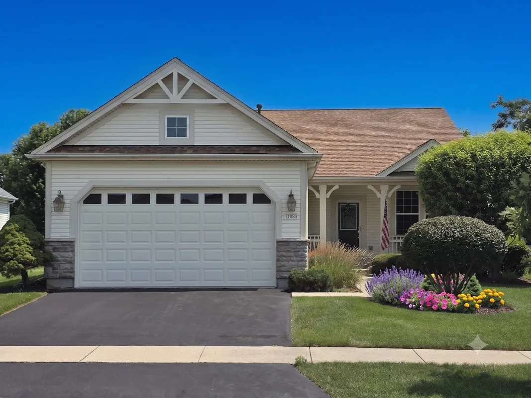 Property Slideshow image 1 of 23 | 11484 morning glory ln, Huntley, IL, 60142