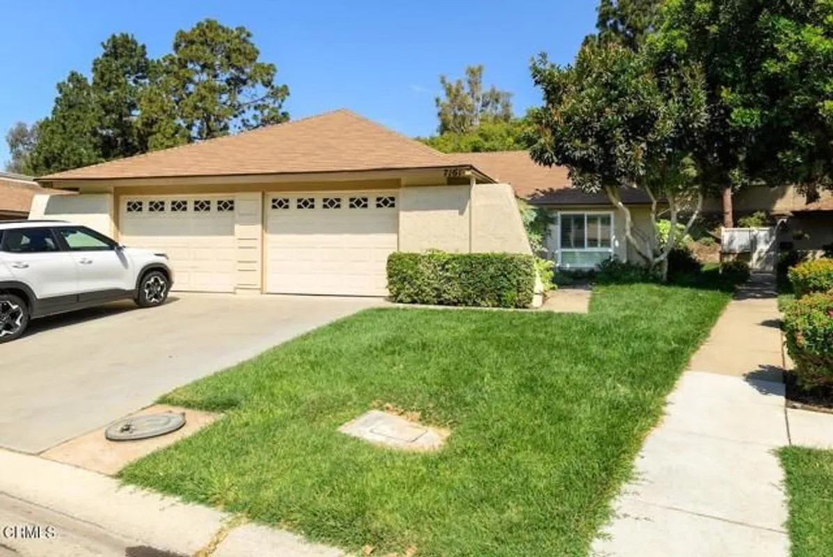 Property Slideshow image 1 of 36 | 7161 village 7 7, Camarillo, CA, 93012
