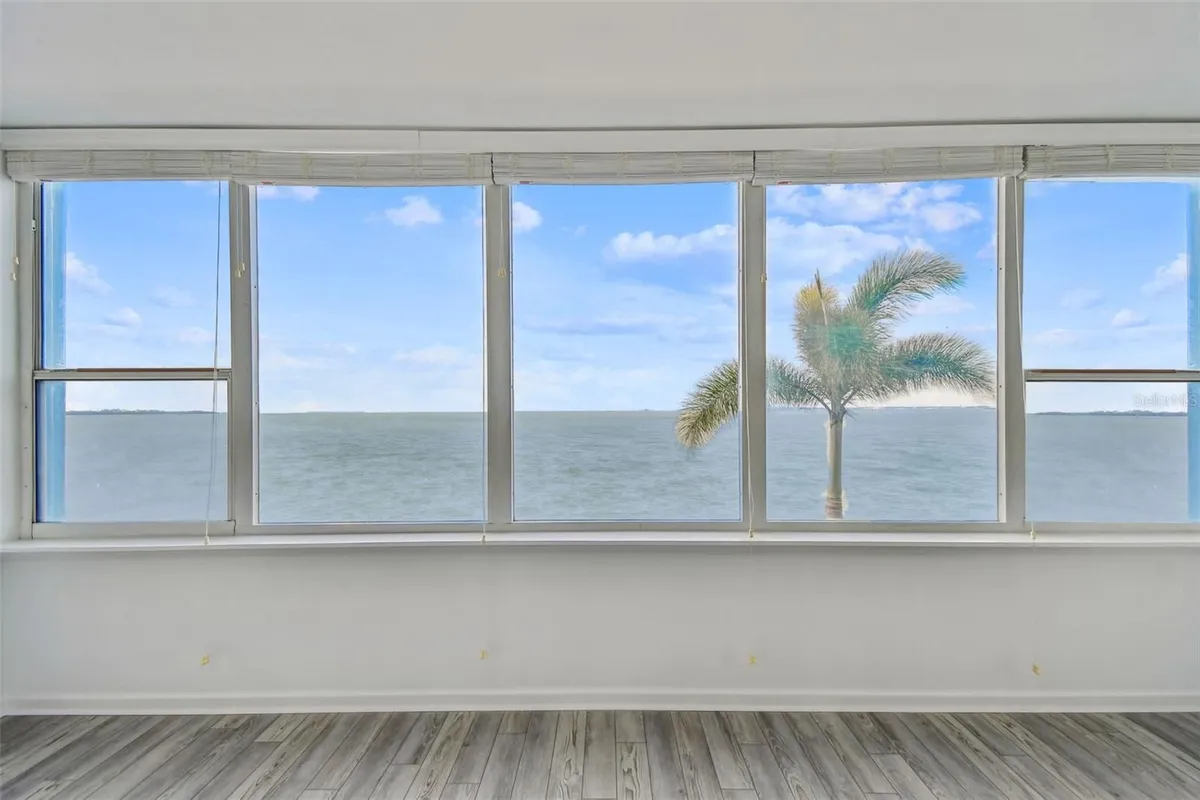 Property Slideshow image 1 of 71 | 5 gateshead dr 203, Dunedin, FL, 34698