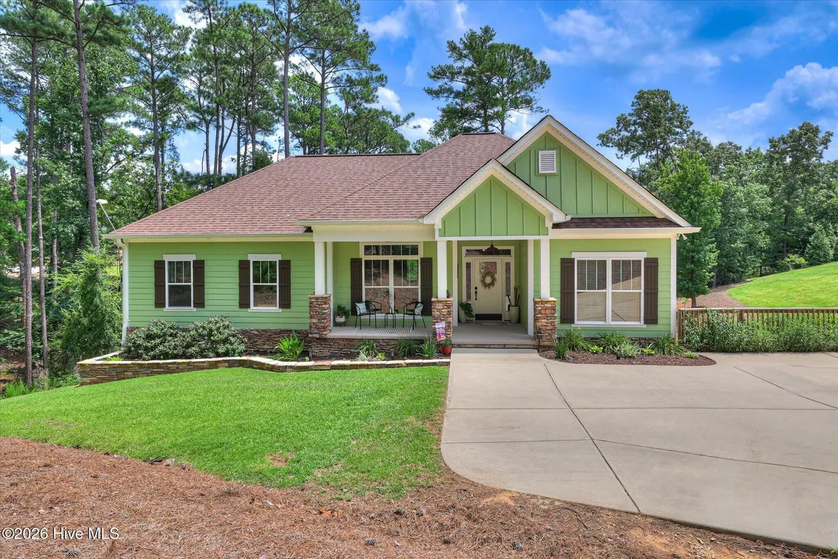 Property Slideshow image 1 of 53 | 137 memorial dr, Mccormick, SC, 29835
