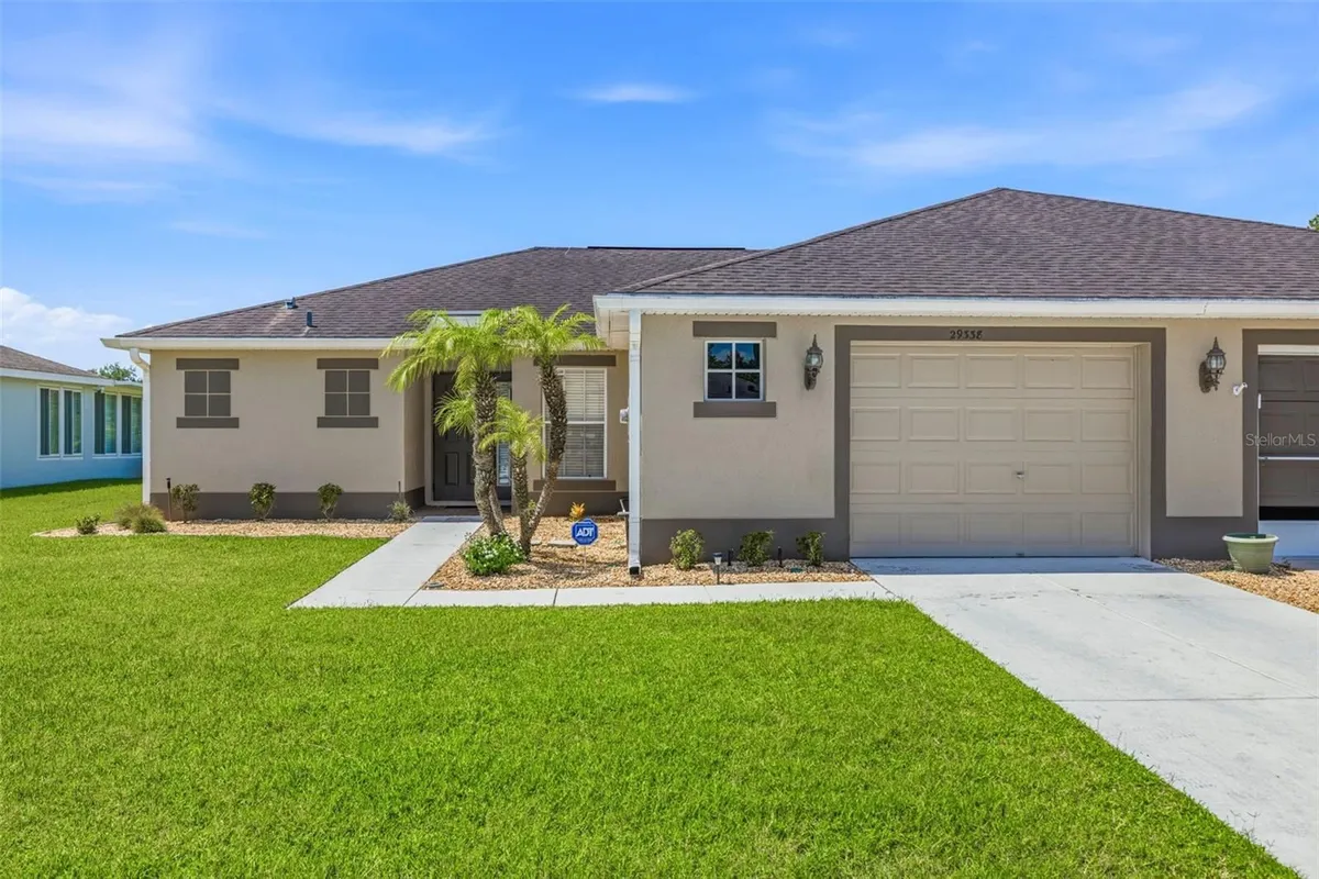 Property Slideshow image 1 of 38 | 29338 marker loop, San Antonio, FL, 33576
