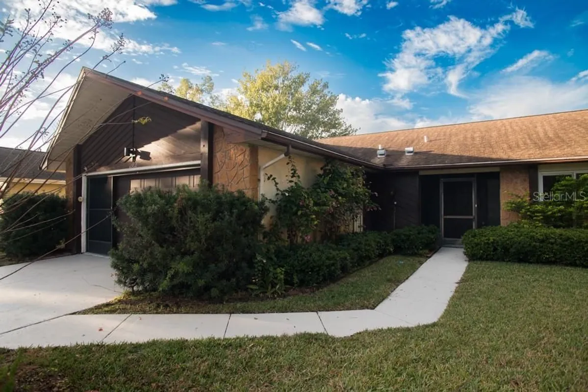 Property Slideshow image 1 of 37 | 1350 glengarry dr, Palm Harbor, FL, 34684