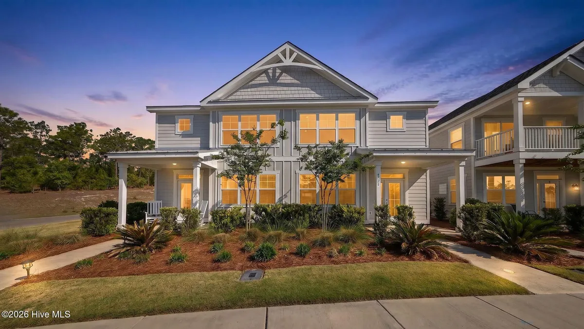 Property Slideshow image 1 of 82 | 4721 siddons dr, Wilmington, NC, 28412