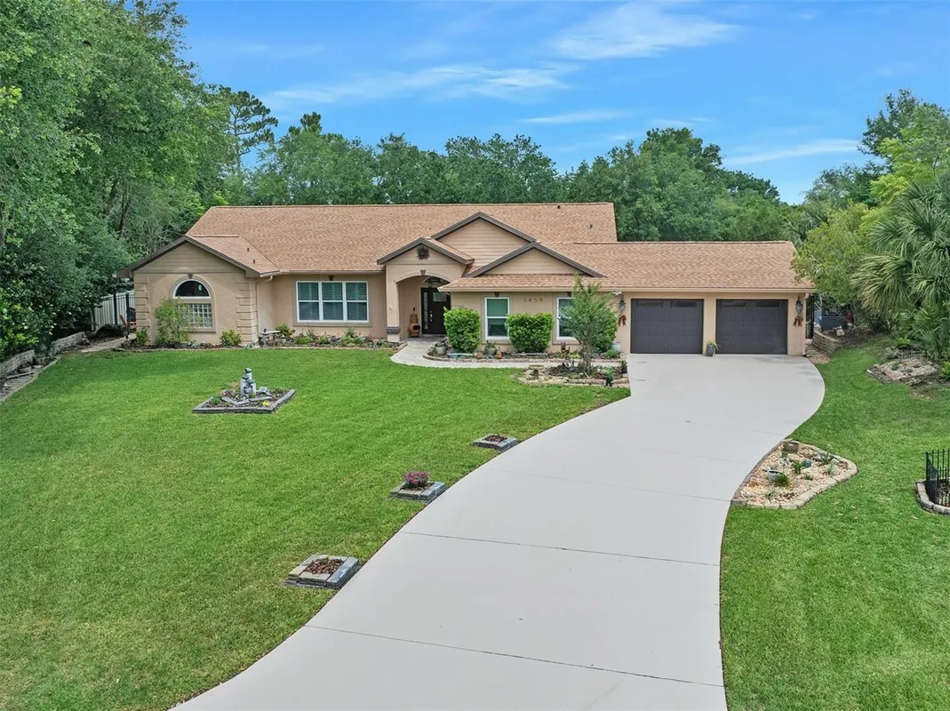 Property Slideshow image 1 of 66 | 1459 hohe ln, Ormond Beach, FL, 32174