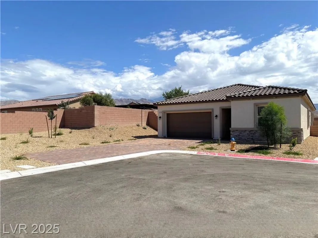 Property Slideshow image 1 of 30 | 4324 angel falls ct, Pahrump, NV, 89061