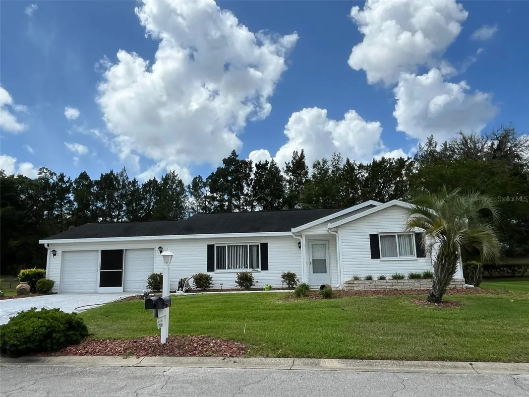Property Slideshow image 1 of 32 | 17380 se 98th cir, Summerfield, FL, 34491