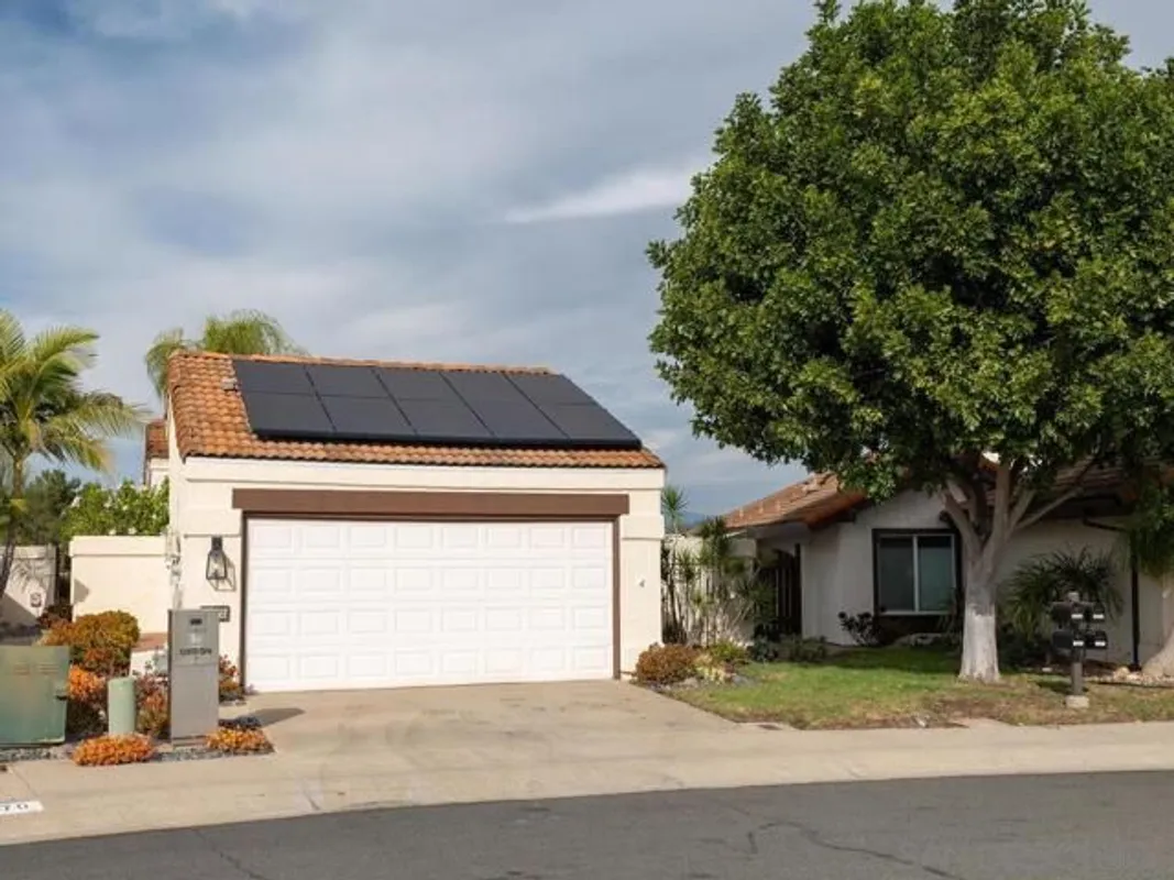 Property Slideshow image 1 of 68 | 12872 circulo dardo, San Diego, CA, 92128