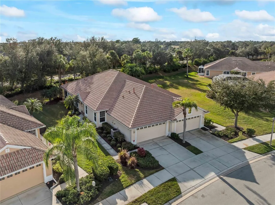 Property Slideshow image 1 of 36 | 4827 whispering oaks dr, North Port, FL, 34287