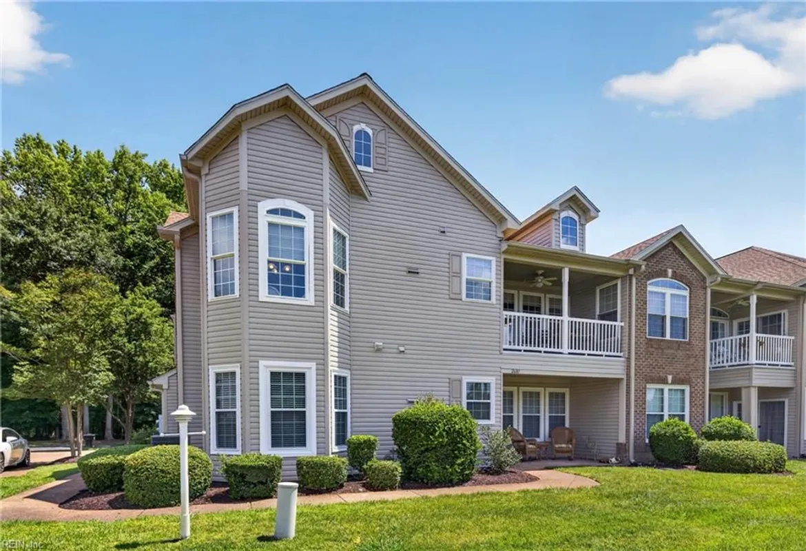 Property Slideshow image 1 of 44 | 2683 browning dr, Virginia Beach, VA, 23456