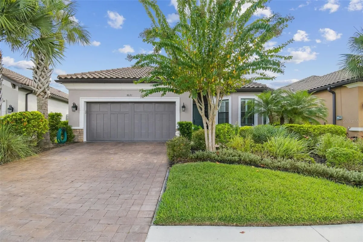 Property Slideshow image 1 of 70 | 8621 grand alberato rd, Tampa, FL, 33647