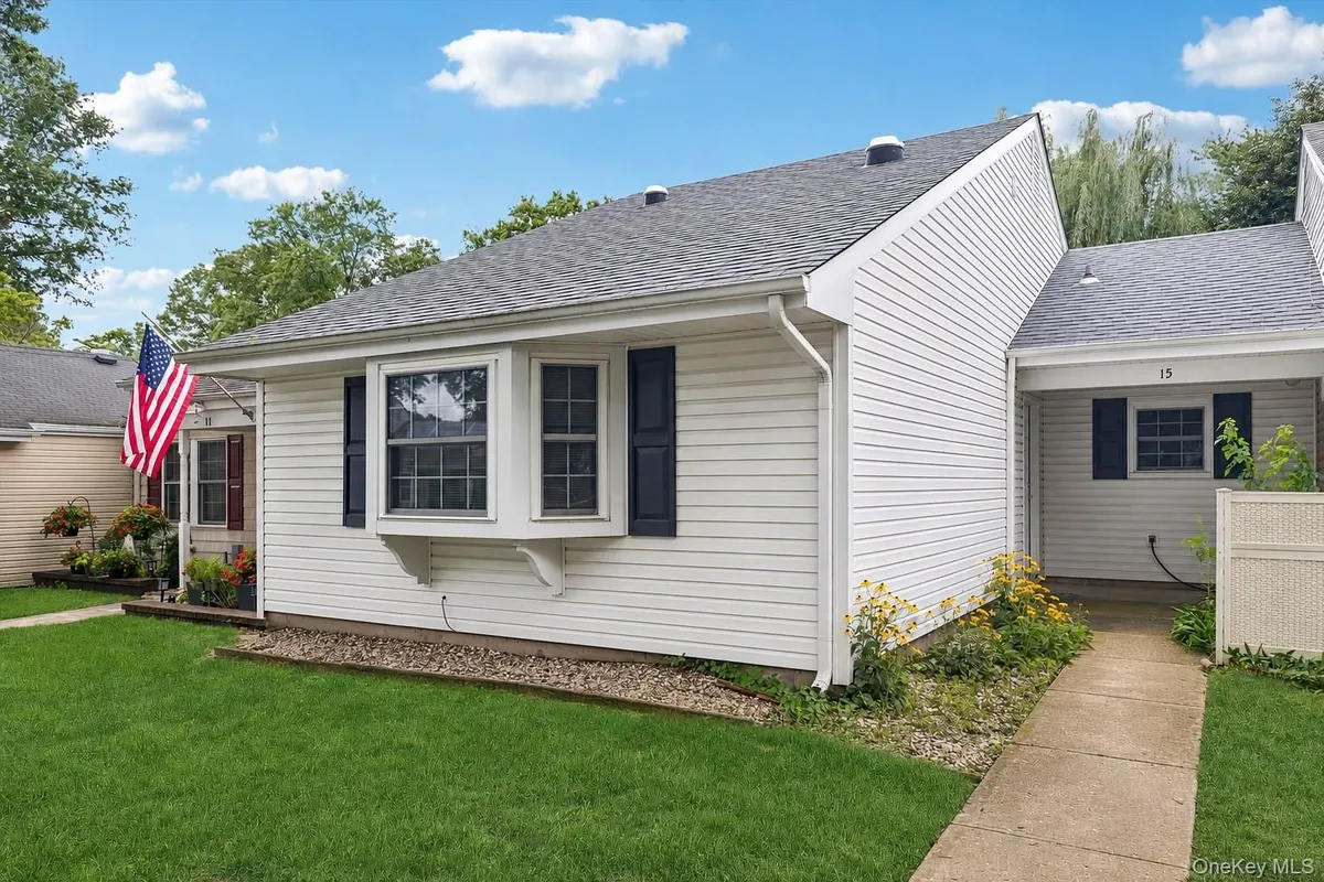 Property Slideshow image 1 of 30 | 15 forge ln, Brookhaven, NY, 11727