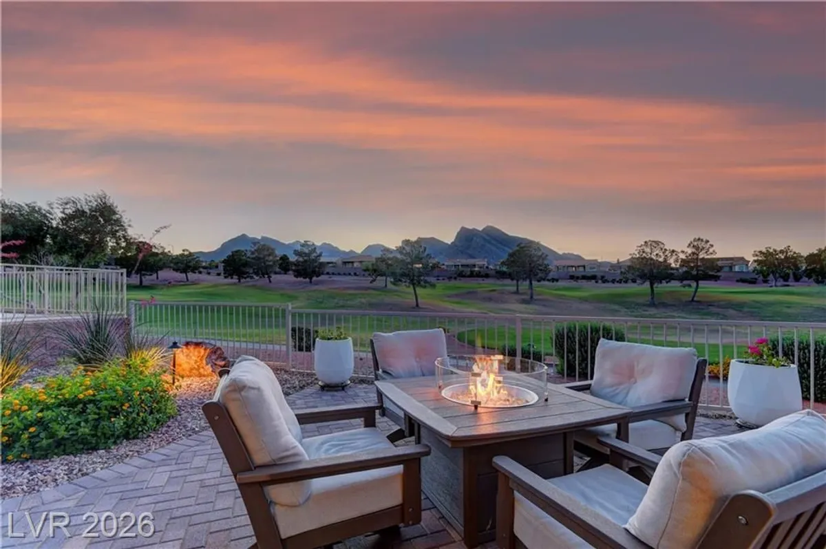 Property Slideshow image 1 of 61 | 2117 boundary oak dr, Las Vegas, NV, 89134