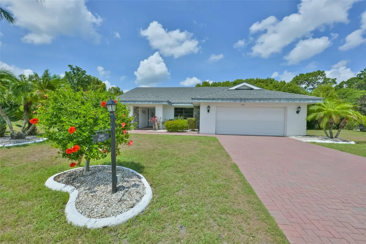 Property Slideshow image 1 of 67 | 1819 new bedford dr, Sun City Center, FL, 33573