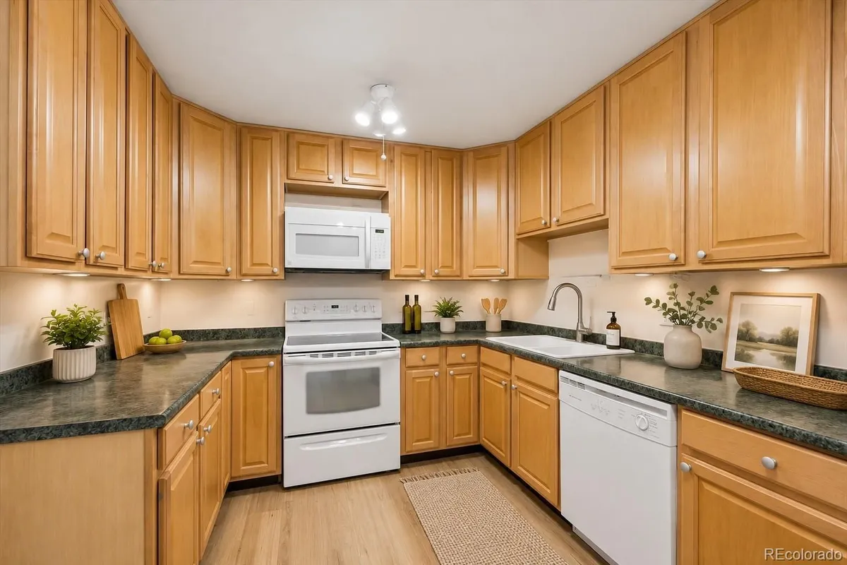 Property Slideshow image 1 of 31 | 675 s alton way 12a, Denver, CO, 80247