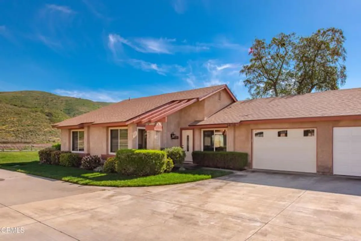 Property Slideshow image 1 of 58 | 34120 village 34 34, Camarillo, CA, 93012