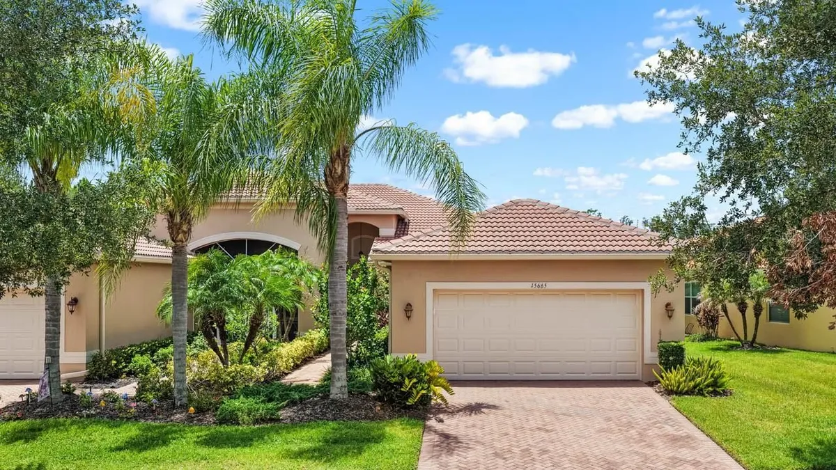 Property Slideshow image 1 of 65 | 15665 aurora lake cir, Wimauma, FL, 33598
