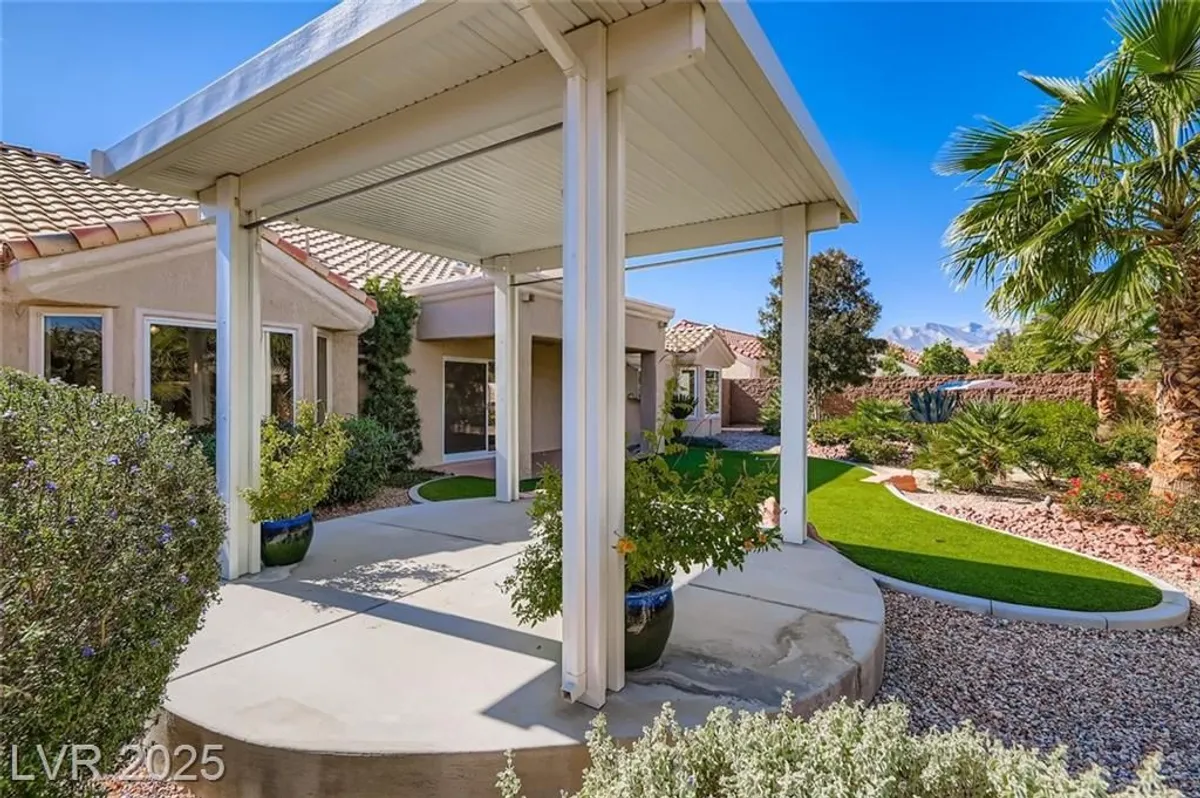 Property Slideshow image 1 of 28 | 9032 marble dr, Las Vegas, NV, 89134