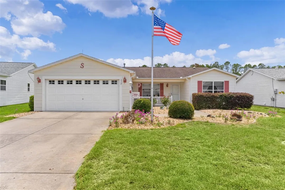 Property Slideshow image 1 of 47 | 1317 carvello dr, The Villages, FL, 32162