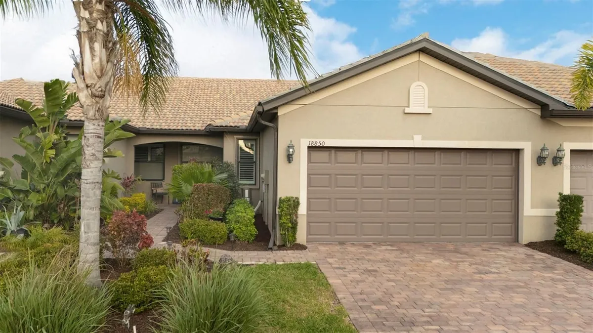 Property Slideshow image 1 of 54 | 18850 bianchi st, Venice, FL, 34293
