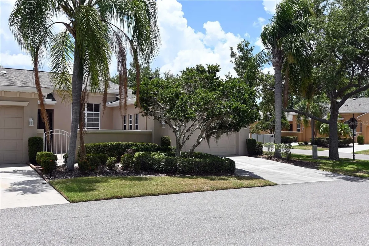 Property Slideshow image 1 of 17 | 2294 sifield greens way 2294, Sun City Center, FL, 33573