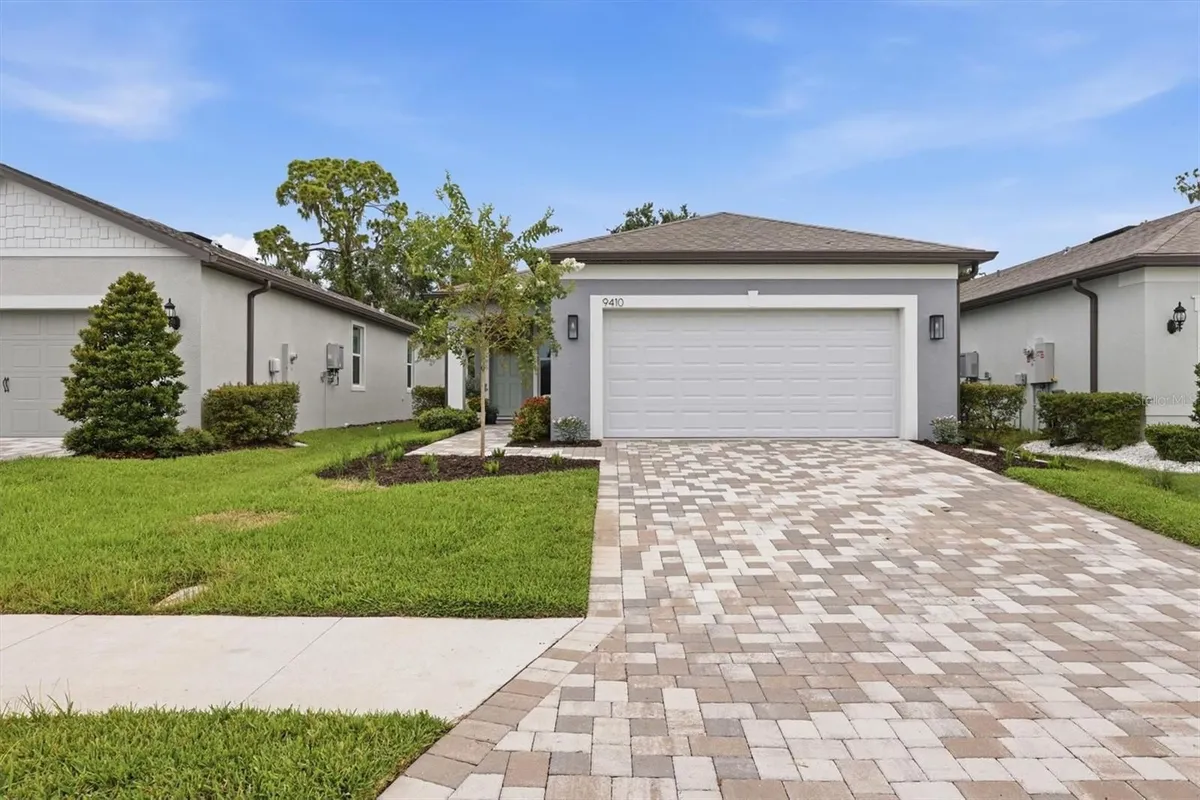 Property Slideshow image 1 of 90 | 9410 shorebird ct, Parrish, FL, 34219