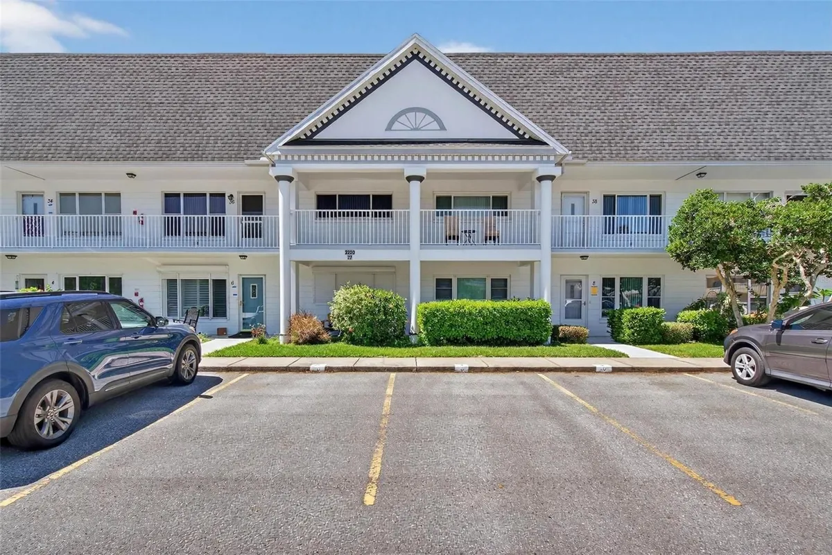 Property Slideshow image 1 of 67 | 2220 swedish dr 36, Clearwater, FL, 33763