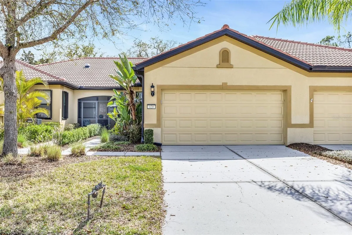 Property Slideshow image 1 of 49 | 420 seneca falls dr, Apollo Beach, FL, 33572