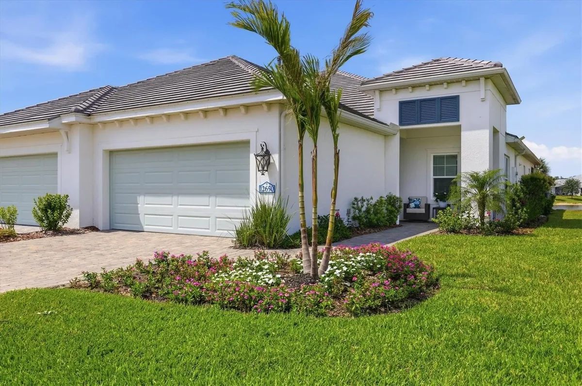 Property Slideshow image 1 of 58 | 12650 palatka dr, Venice, FL, 34293