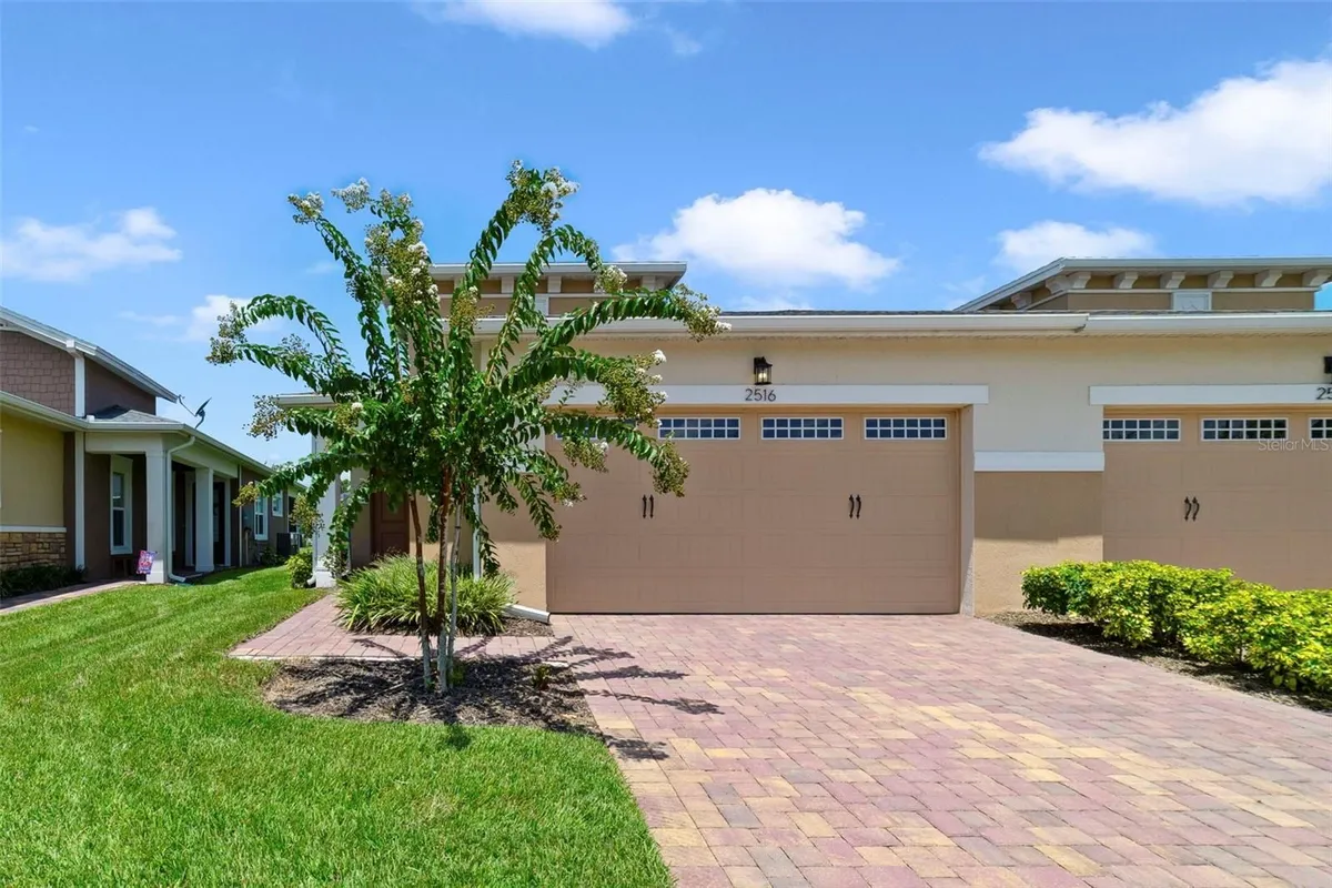 Property Slideshow image 1 of 37 | 2516 datura loop, St Cloud, FL, 34772