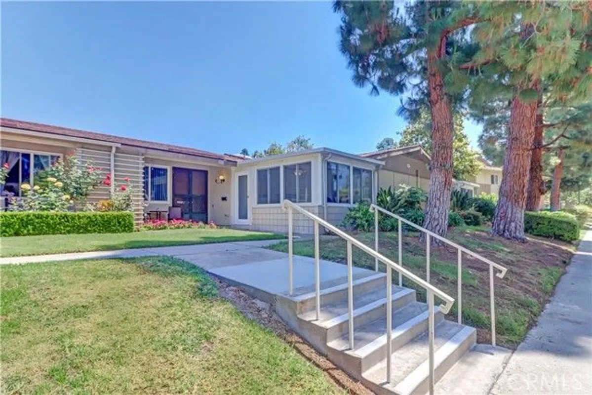 Property Slideshow image 1 of 38 | 2 avenida castilla f, Laguna Woods, CA, 92637