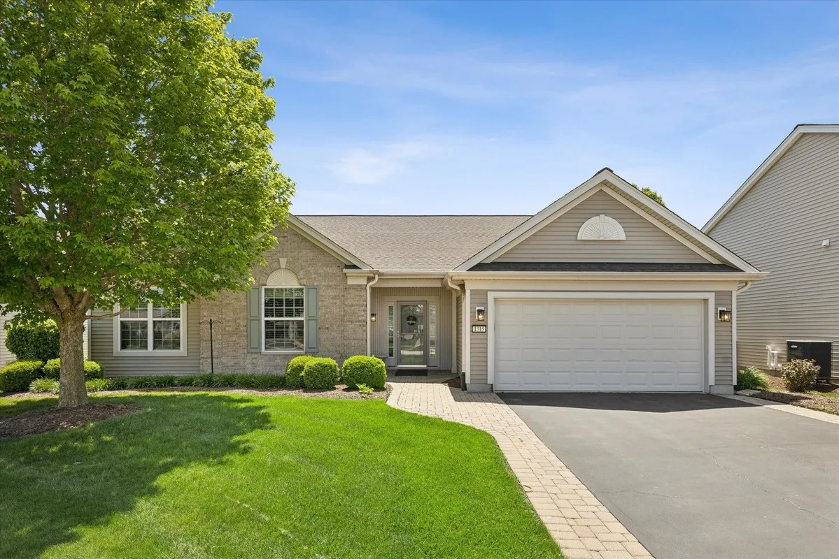 Property Slideshow image 1 of 29 | 1315 illinois ct, Shorewood, IL, 60404