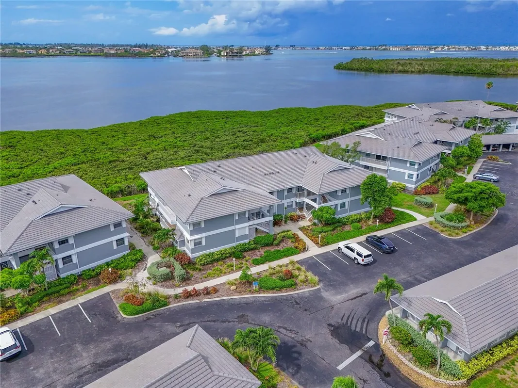 Property Slideshow image 1 of 59 | 1319 perico point cir, Bradenton, FL, 34209
