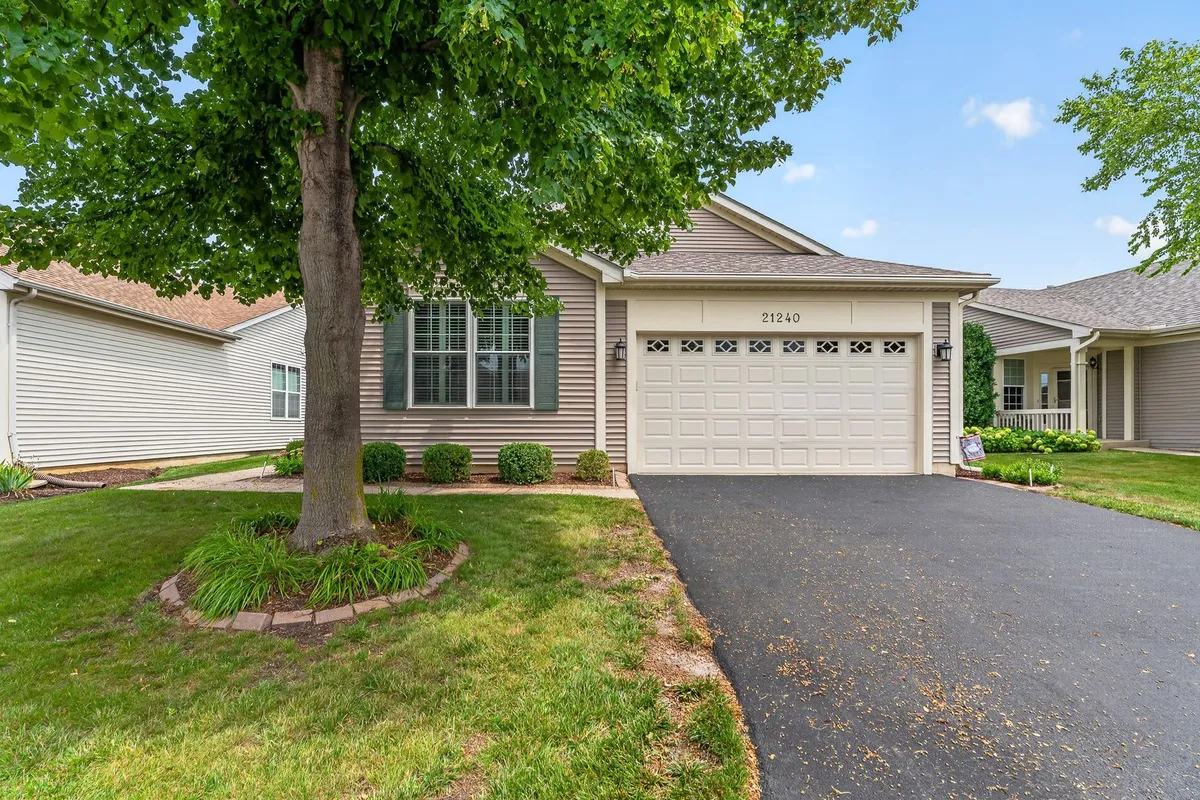 Property Slideshow image 1 of 42 | 21240 brush lake dr, Crest Hill, IL, 60403