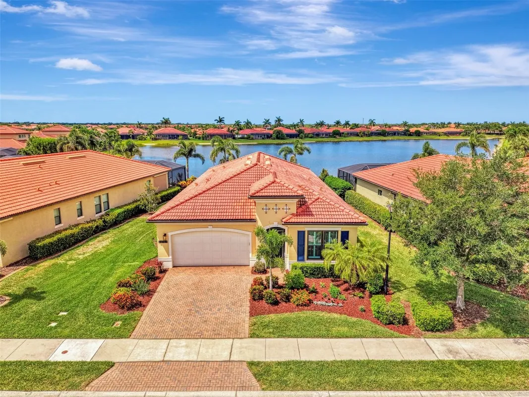 Property Slideshow image 1 of 100 | 23762 waverly cir, Venice, FL, 34293