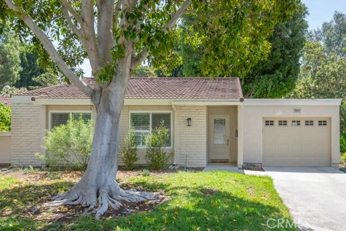 Property Slideshow image 1 of 23 | 3325 via carrizo d, Laguna Woods, CA, 92637