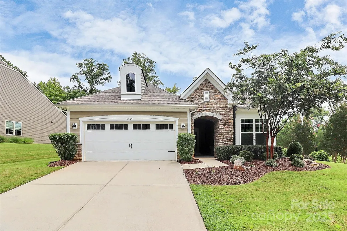 Property Slideshow image 1 of 40 | 5149 samoa ridge dr, Lancaster, SC, 29720