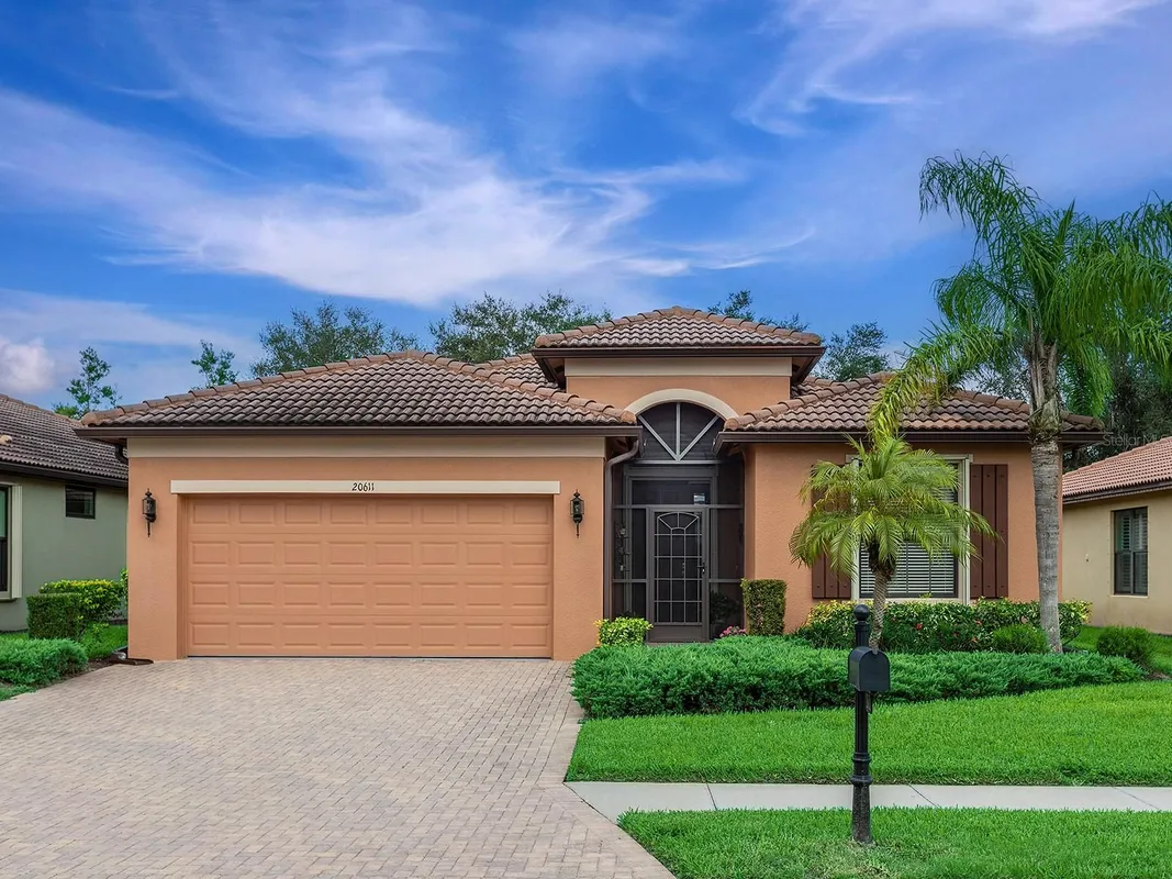 Property Slideshow image 1 of 38 | 20611 pezzana dr, Venice, FL, 34292