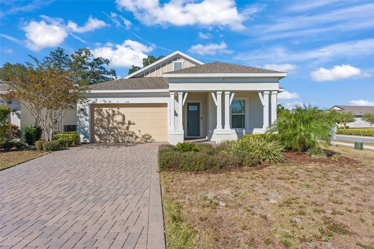 Property Slideshow image 1 of 38 | 1598 whitewood ct, Kissimmee, FL, 34747