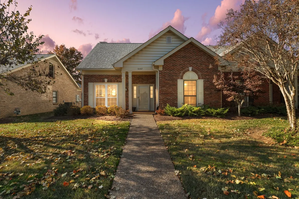 Property Slideshow image 1 of 43 | 6062 sunrise cir, Franklin, TN, 37067